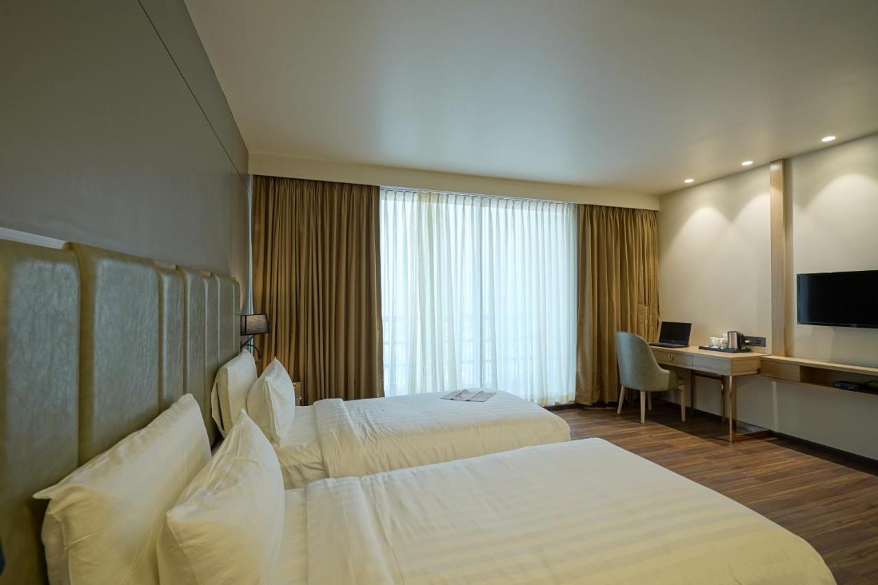 The Galleria Hotel Rajkot Exterior foto